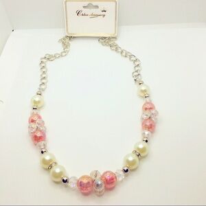 NECKLACE PINK PEARLY BEADS AND FAUX PEARL!!
